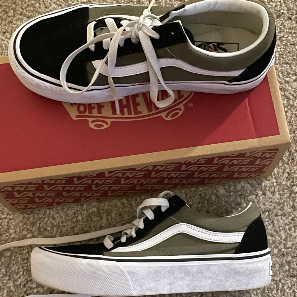 Platform Vans - Olive Green and Black